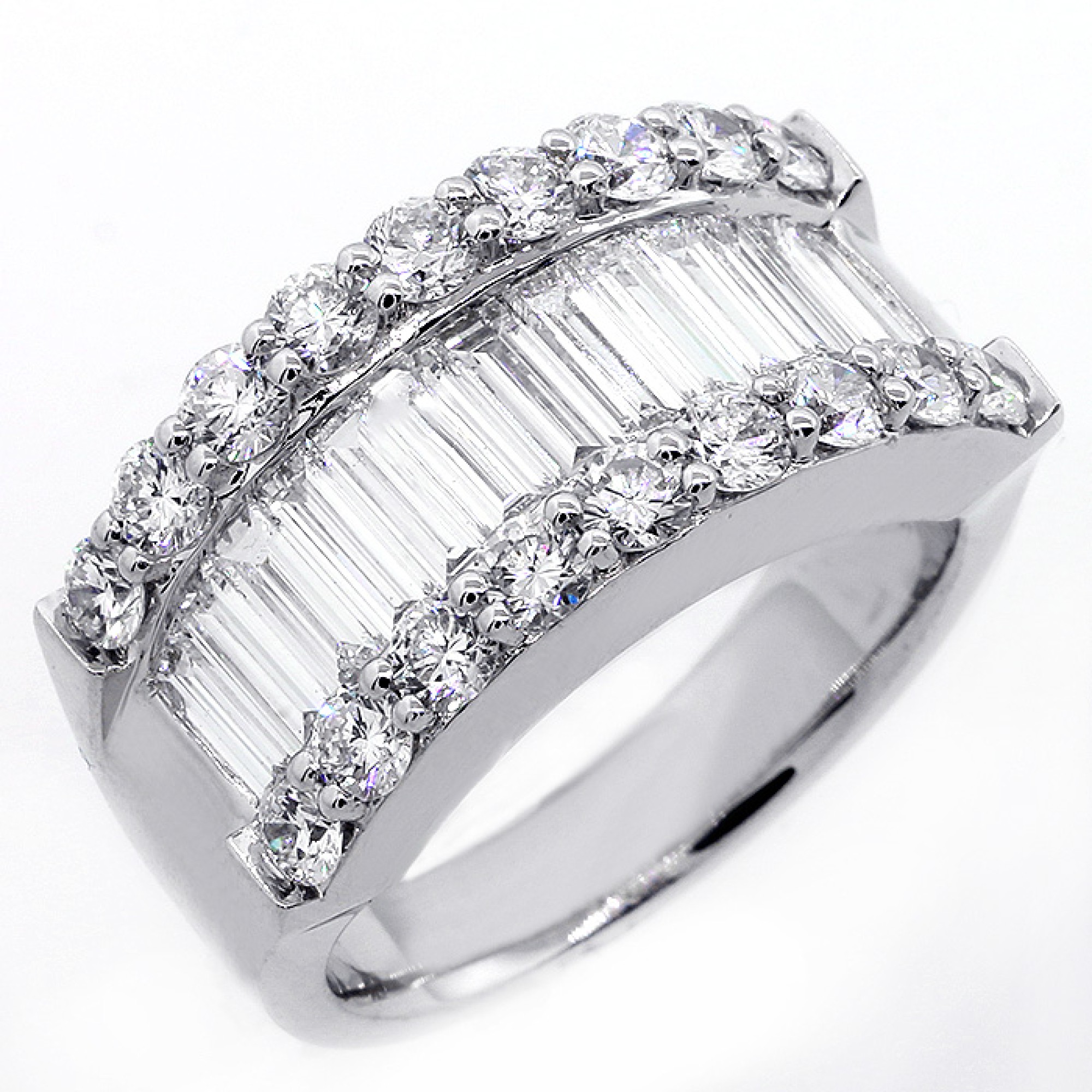 2.60 CTS DIAMOND COCKTAIL RING SET IN 18K WHITE GOLD,Cheap Diamond