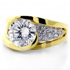 3.41 Cts Round Cut Diamond Engagement Ring Set in Yellow Gold Twisted Setting