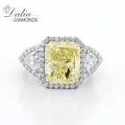 8.70 Cts Radiant Cut Fancy Yellow Diamond Engagement Ring set Platinum