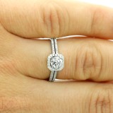 0.80 CTS ROUND CUT CE DIAMOND HALO ENGAGEMENT RING SET IN 18K WHITE GOLD