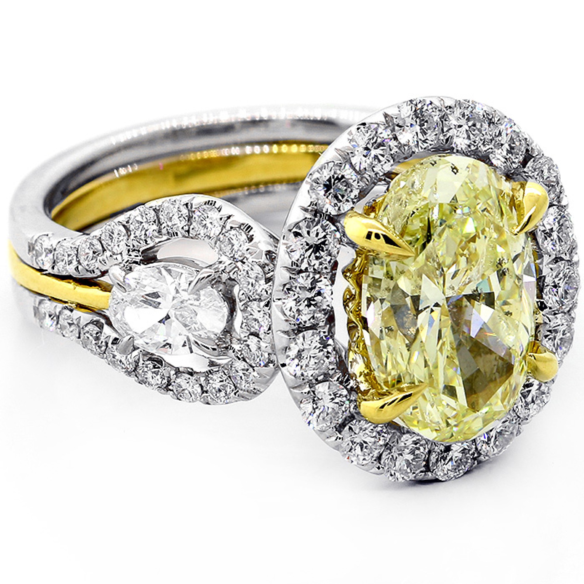 4.73 Cts Fansy Yellow Oval cut Engagement Ring set in 18K White Gold ...